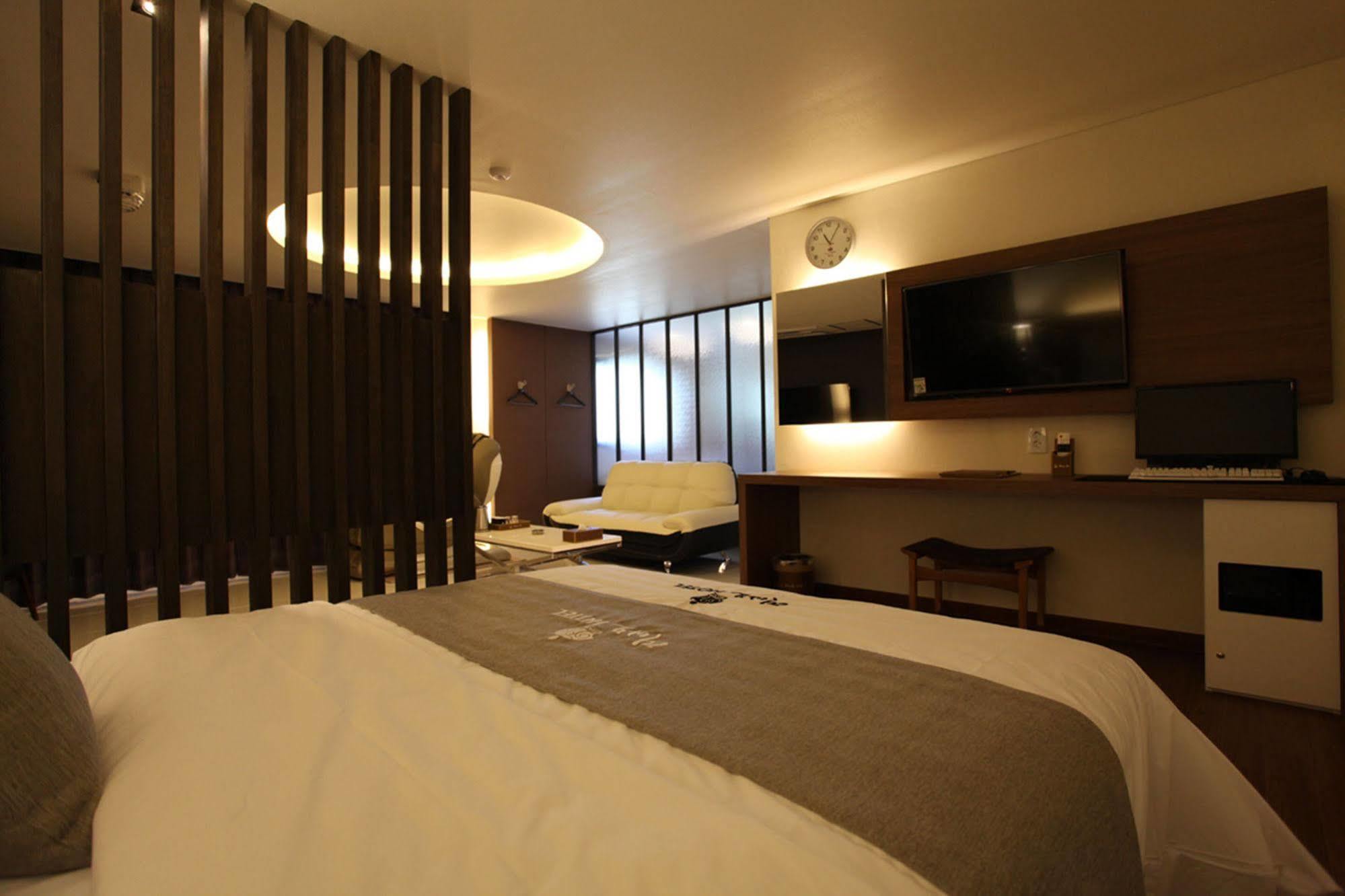 Drive In Hotel Tiamo Pocheon Dış mekan fotoğraf