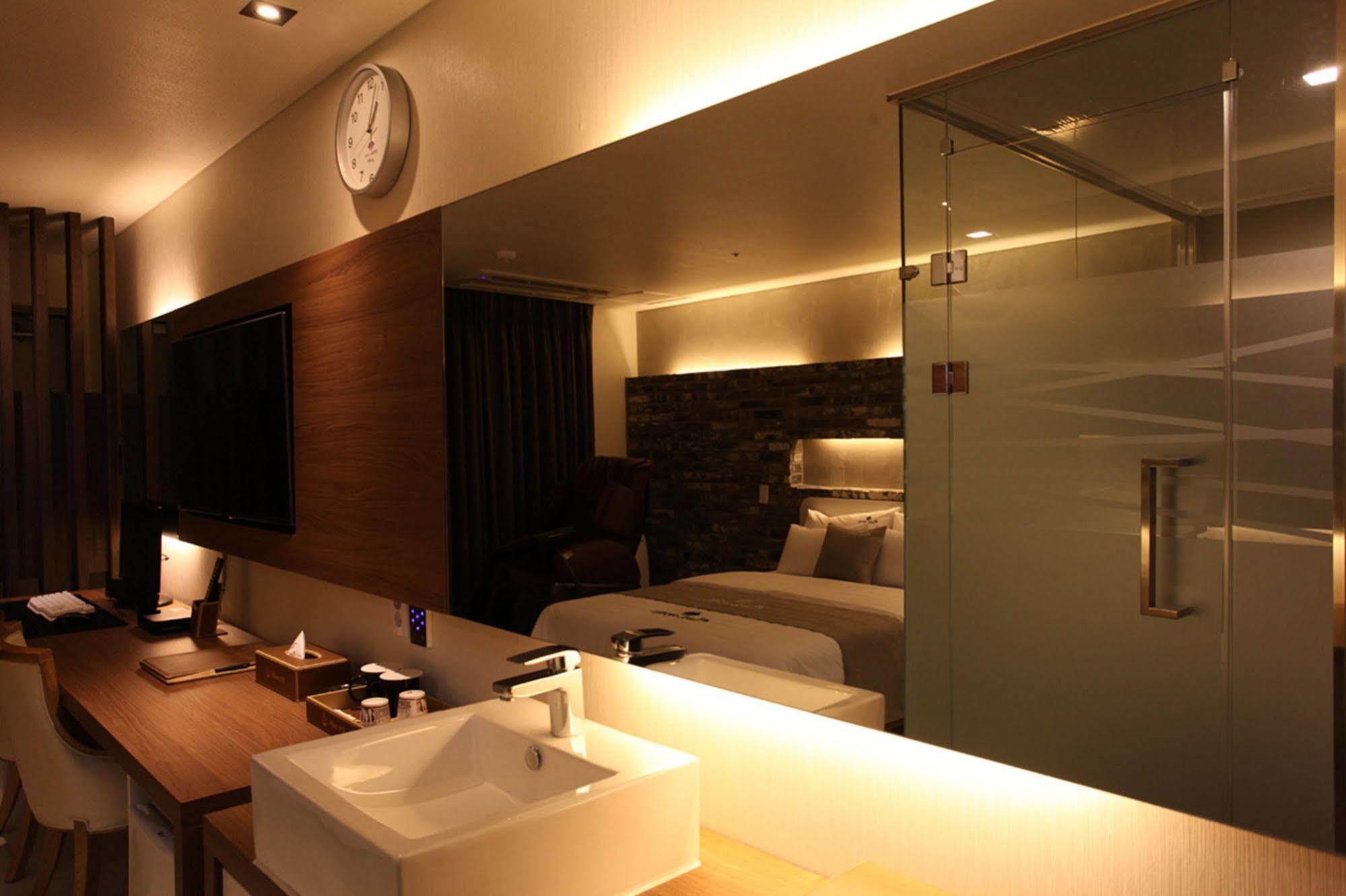 Drive In Hotel Tiamo Pocheon Dış mekan fotoğraf