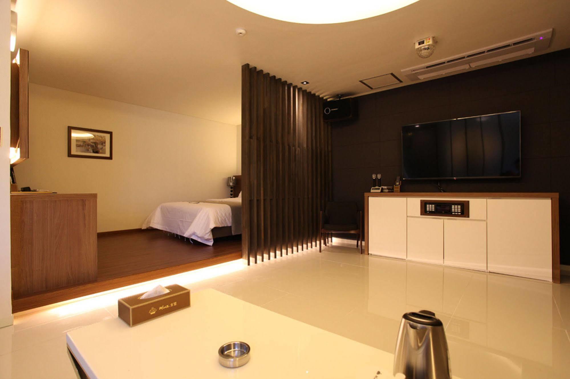 Drive In Hotel Tiamo Pocheon Dış mekan fotoğraf
